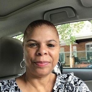 Meet your Posher, Lorraine